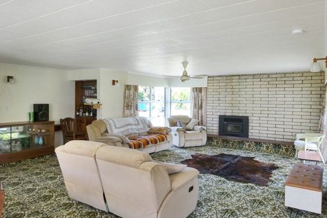 Photo of property in 7 Hennessy Street East, Foxton Beach, Foxton, 4815