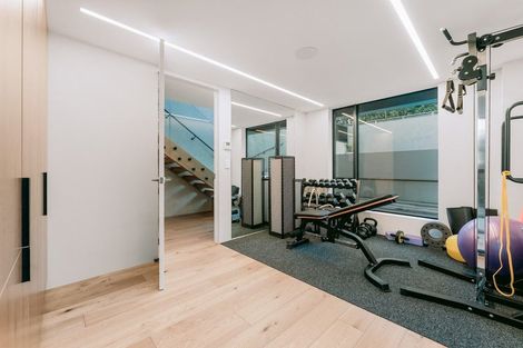 Photo of property in 124 Marine Parade, Mount Maunganui, 3116