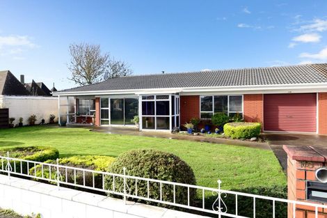 Photo of property in 118 Sandwich Road, St Andrews, Hamilton, 3200