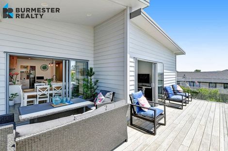 Photo of property in 10 St Julia Court, Helensville, 0800