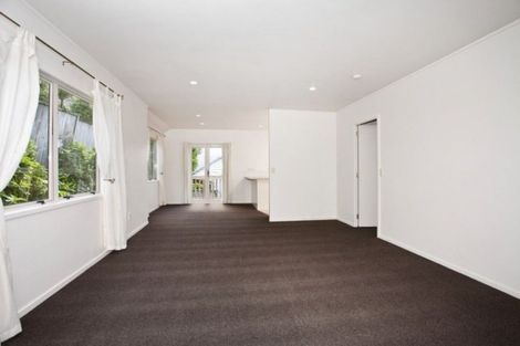 Photo of property in 2/48 Noeleen Street, Glenfield, Auckland, 0629
