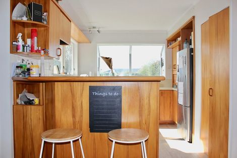 Photo of property in 34 Sunvue Road, Glen Eden, Auckland, 0602