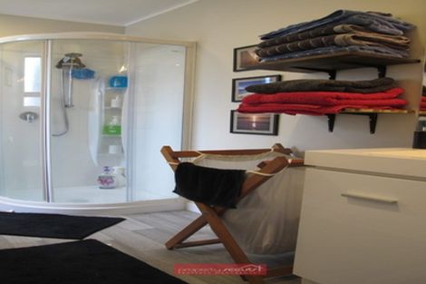 Photo of property in 4 Bathgate Street, South Dunedin, Dunedin, 9012