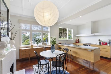 Photo of property in 7 Knoll Street, Island Bay, Wellington, 6023