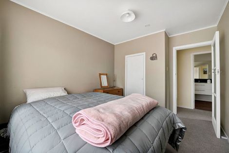 Photo of property in 1 Regan Street, Stratford, 4332