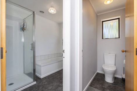 Photo of property in 2 Kanawa Street, Waikanae, 5036