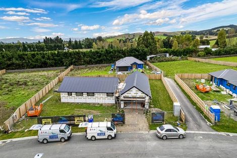 Photo of property in 9 Plover Avenue, Amberley, 7410