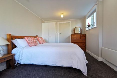 Photo of property in 194 Townsend Road, Miramar, Wellington, 6022