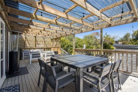 Photo of property in 44 Hillview Road, Waihi Beach, 3611