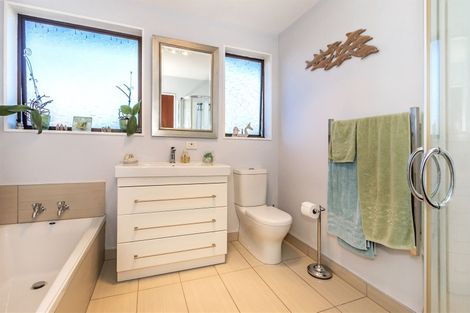 Photo of property in 2/135 Sawyers Arms Road, Northcote, Christchurch, 8052