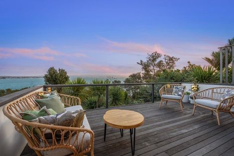 Photo of property in 18 Tizard Road, Birkenhead, Auckland, 0626