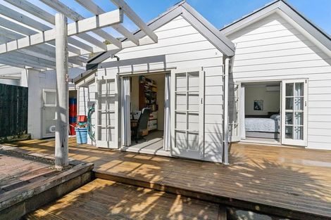 Photo of property in 1/19 Simon Ellice Drive, Bayview, Auckland, 0629