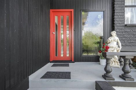 Photo of property in 32 Chedworth Avenue, Chedworth, Hamilton, 3210