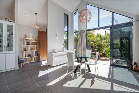 Photo of property in 8 Sara Way, Whitianga, 3510