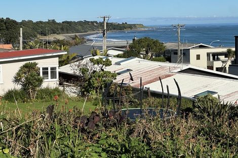 Photo of property in 9 Pitcairn Street, Oakura, 4314