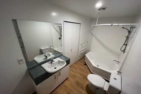 Photo of property in Stadium Garden Flats, 314/107 Thorndon Quay, Pipitea, Wellington, 6011