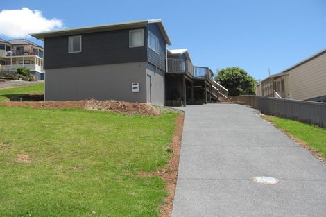 Photo of property in 9 Stratford Drive, Cable Bay, 0420