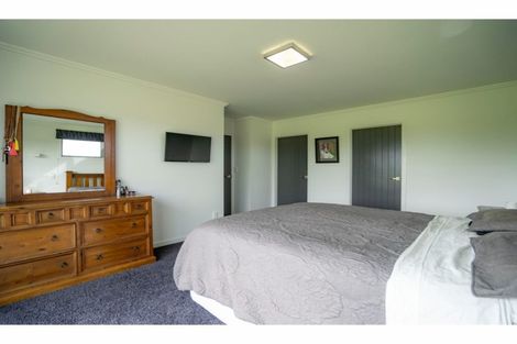 Photo of property in 15 Wilcox Road, Seaward Bush, Invercargill, 9871