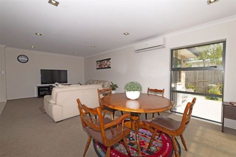 Photo of property in 56a Buscomb Avenue, Henderson, Auckland, 0610