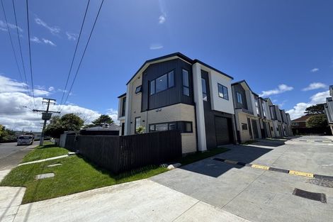 Photo of property in 4d Tainui Terrace, Mangere Bridge, Auckland, 2022