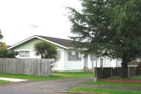 Photo of property in 2/11 Cranberry Place, Bucklands Beach, Auckland, 2012