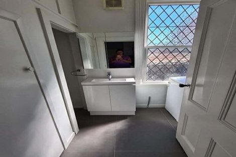 Photo of property in 1/57 Hawker Street, Mount Victoria, Wellington, 6011