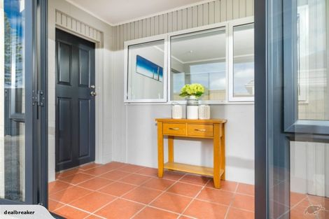 Photo of property in 1/744 Te Atatu Road, Te Atatu Peninsula, Auckland, 0610