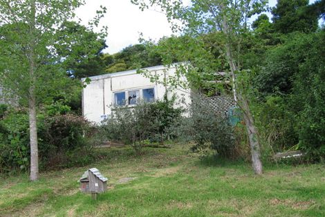 Photo of property in 28 Ocean Road, Surfdale, Waiheke Island, 1081