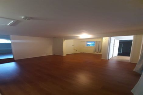 Photo of property in 1 Lynn Road, Bayview, Auckland, 0629