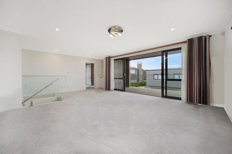 Photo of property in 5 Awakirihi Close, Shamrock Park, Auckland, 2016