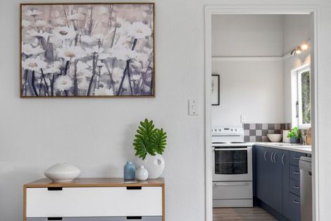 Photo of property in 16a Russell Place, Brookfield, Tauranga, 3110