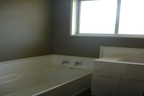 Photo of property in 24 Paul Street, Waimate, 7924