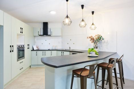 Photo of property in 17 Gendo Avenue, Henderson, Auckland, 0612