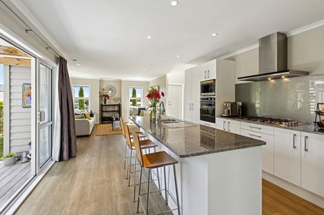 Photo of property in 15c Verran Road, Birkenhead, Auckland, 0626