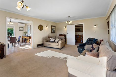 Photo of property in 5 Leybourne Avenue, Waikanae, 5036