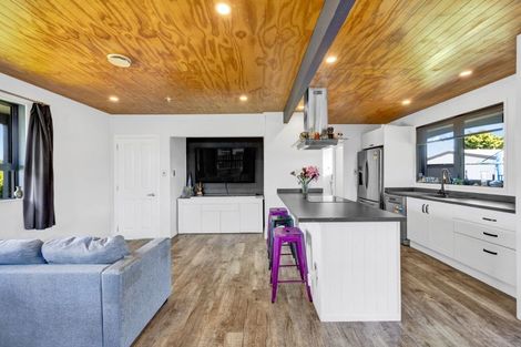 Photo of property in 164 Tukapa Street, Westown, New Plymouth, 4310