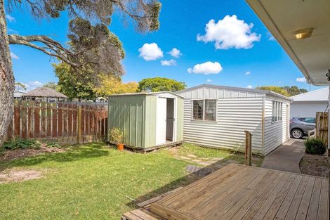 Photo of property in 50 Barrys Road, Glendene, Auckland, 0602