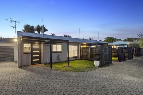 Photo of property in 4/106 Charles Street, Waltham, Christchurch, 8011