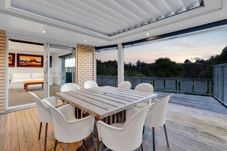 Photo of property in 201 Heta Road, Merrilands, New Plymouth, 4312