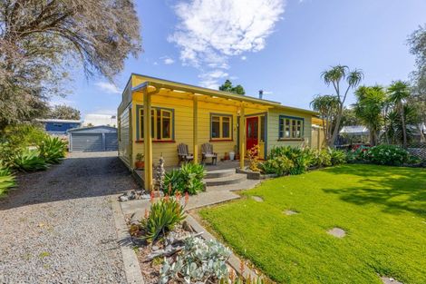 Photo of property in 27 Grange Road North, Haumoana, 4102