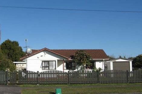 Photo of property in 75a Willis Road, Papakura, 2110