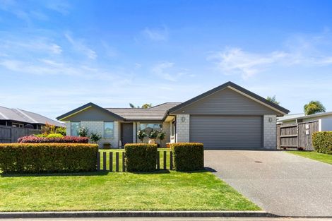 Photo of property in 10 Montia Close, Papamoa Beach, Papamoa, 3118