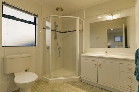 Photo of property in 34 Savoy Road, Orewa, 0931