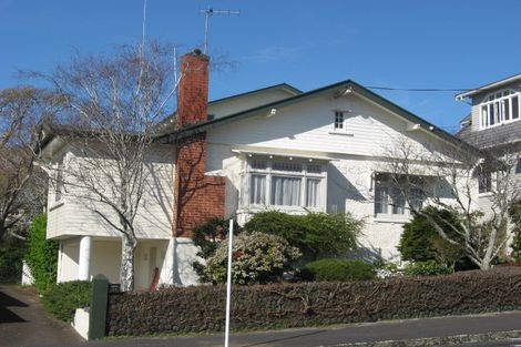 Photo of property in 31 Cameron Street, New Plymouth, 4310