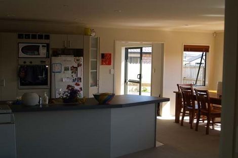 Photo of property in 35 Greig Place, Pukekohe, 2120