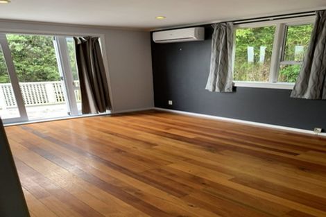 Photo of property in 2/80 Seaview Road, Castor Bay, Auckland, 0620