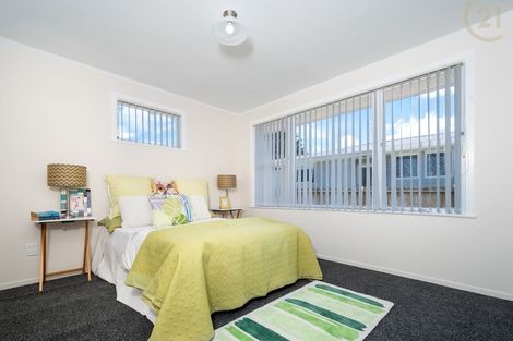 Photo of property in 22 Riverpark Crescent, Henderson, Auckland, 0610