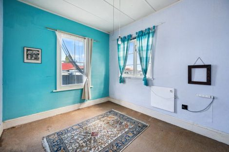 Photo of property in 1420 Karamu Road North, Mayfair, Hastings, 4122