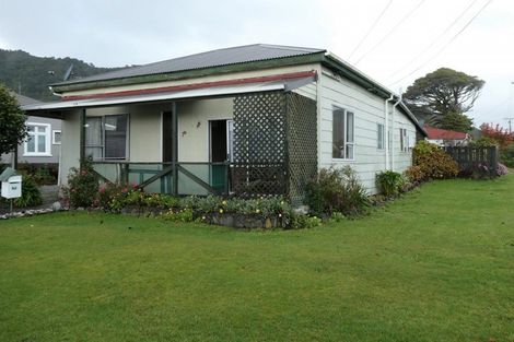 Photo of property in 23 Richmond Street, Cobden, Greymouth, 7802