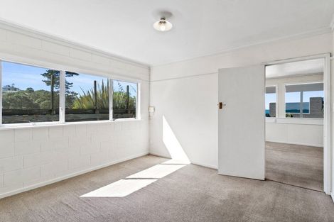 Photo of property in 58 Rothesay Bay Road, Rothesay Bay, Auckland, 0630